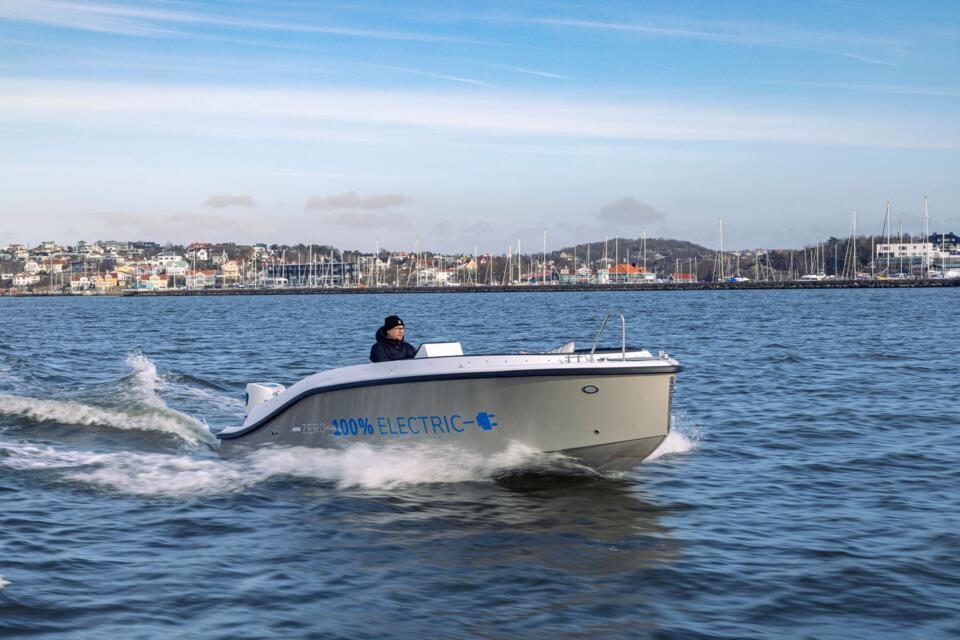 Finnish builder launches new electric boat