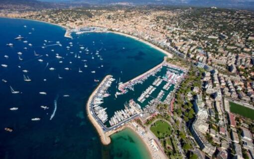 At the Cannes Yachting Festival, 700 boats and over 600 exhibitors
