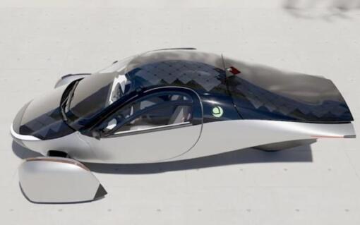 Solarni električni automobil brže se puni od kućnog solarnog krova